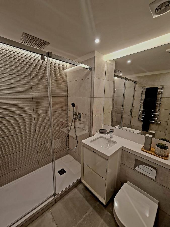 Luxury Apartment In Eurocity ジブラルタル エクステリア 写真